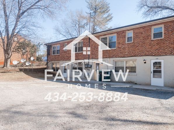 150 Loch Ln APT 102