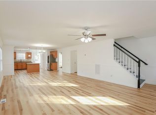 409 Algonquin Rd, Hampton, VA 23661