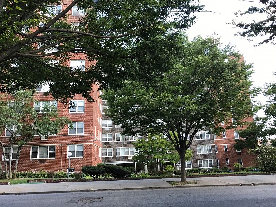 2nd image of 16420 Highland Ave APT 8B