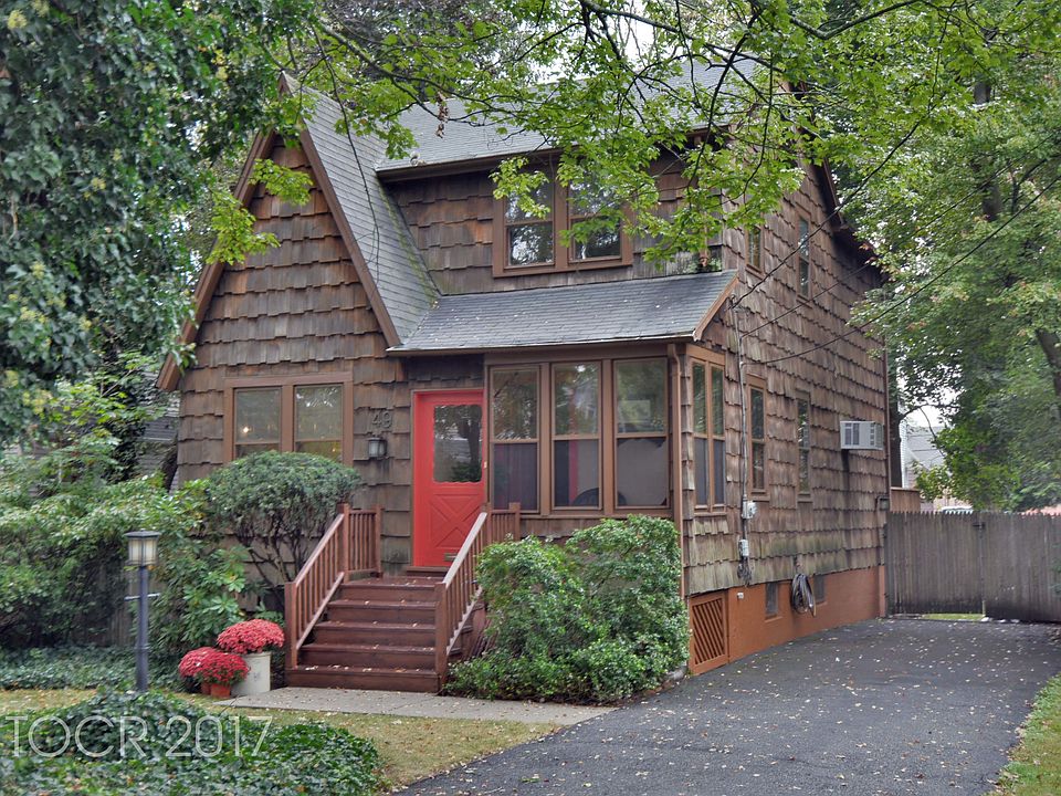 1st image of 49 Palm St