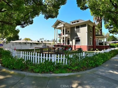 695 N Main St, Pomona, CA, 91768