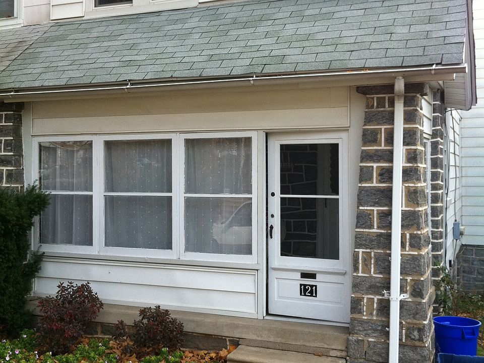 Beautiful front porch great for all seasons.