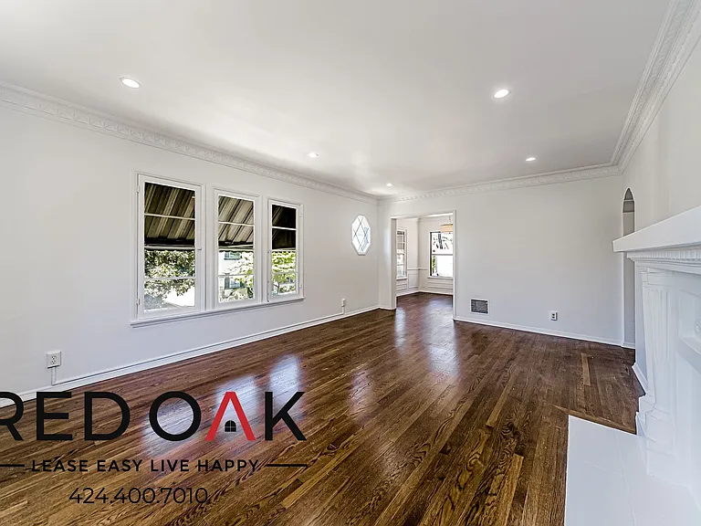 330 N Ogden Dr #1/2 — Photo 1