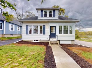 128 Tallman Ave, Cranston, RI 02910