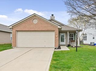644 Cloverfield Ln, Greenwood, IN 46143