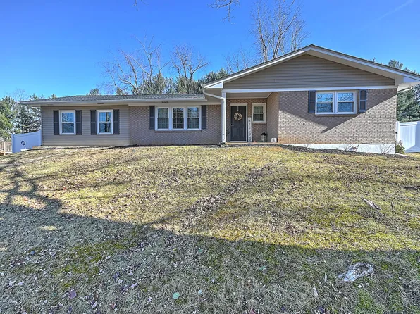 359 Lynnwood Dr, Bristol, VA 24201