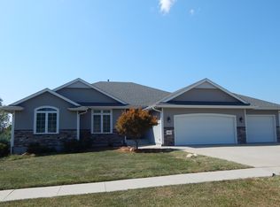 4811 NW Redwood Dr, Topeka, KS 66618