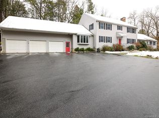 352 Perrin Rd, Woodstock, CT 06281