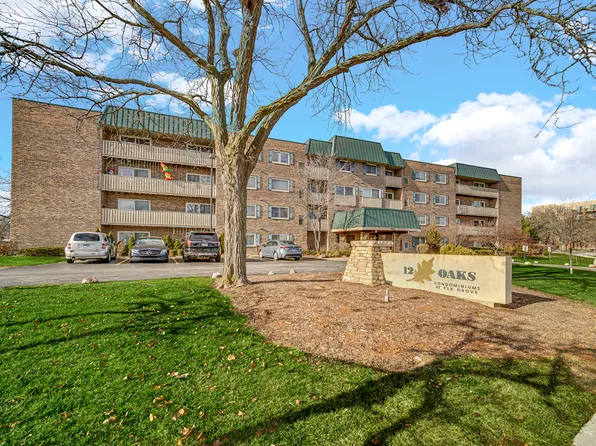 700 Perrie Dr APT 308, Elk Grove Village, IL 60007