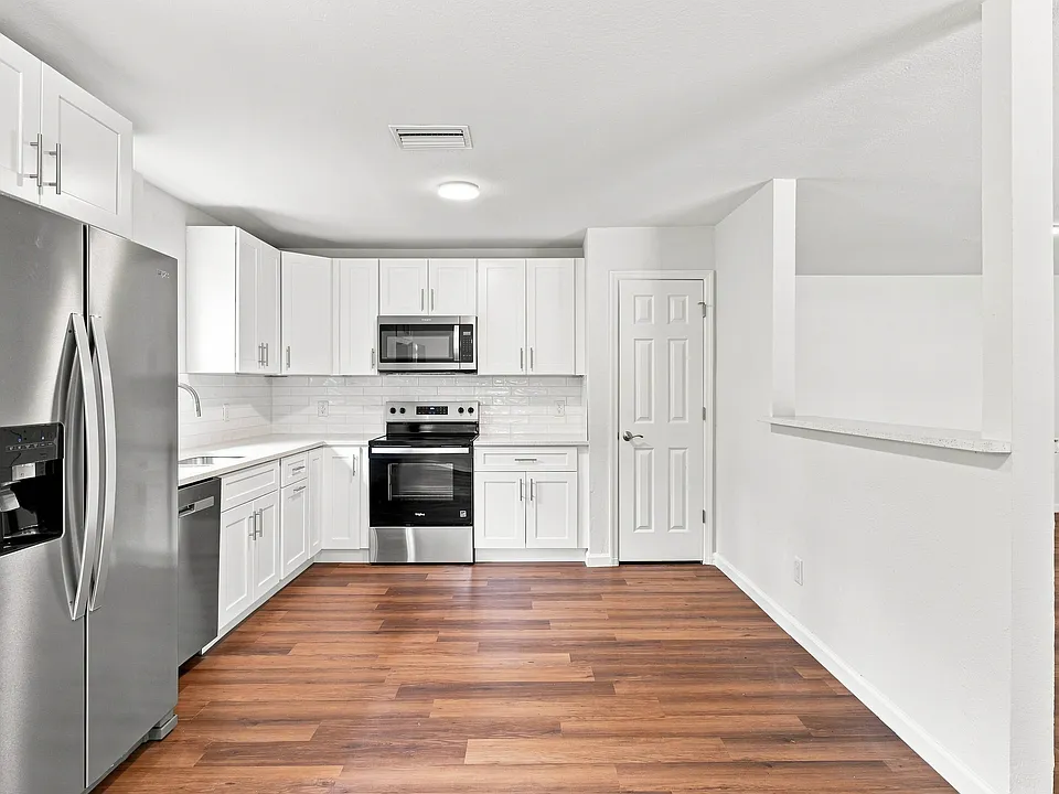 820 Abbott Ave