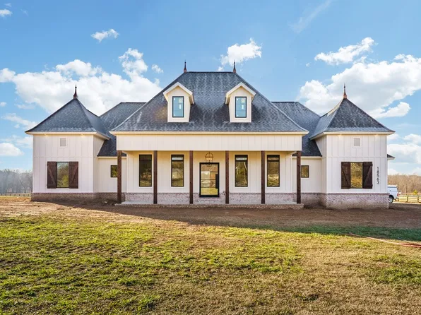 18563 State Highway 12, Gentry, AR 72734