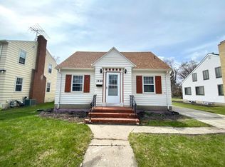 1446 12th St N, Fargo, ND 58102