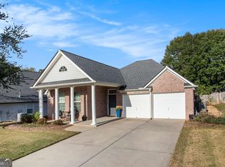 11 Keystone Cir, Newnan, GA 30265