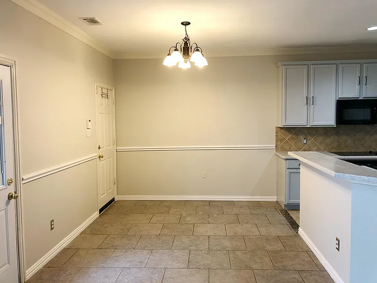 6417 Calloway Dr — Photo 7