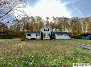 57 Jamestown St, Sinclairville, NY 14782