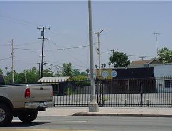 1st image of 885 N E St