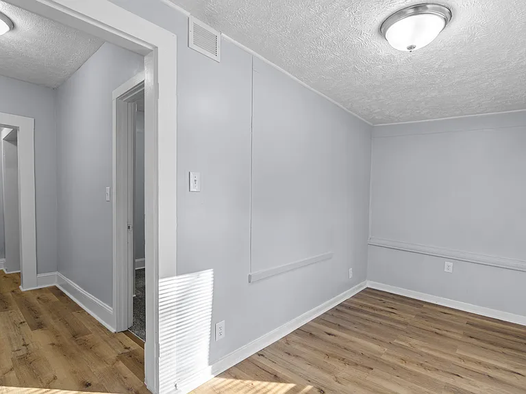 3020 Arbor St — Photo 4