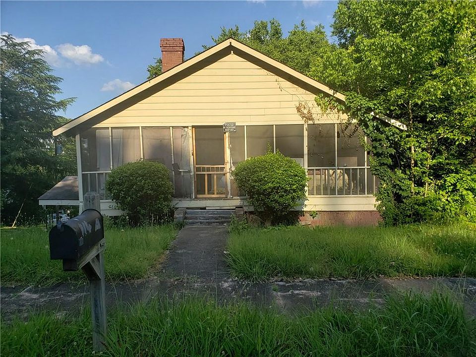 2nd image of 114 Pine St #A & B