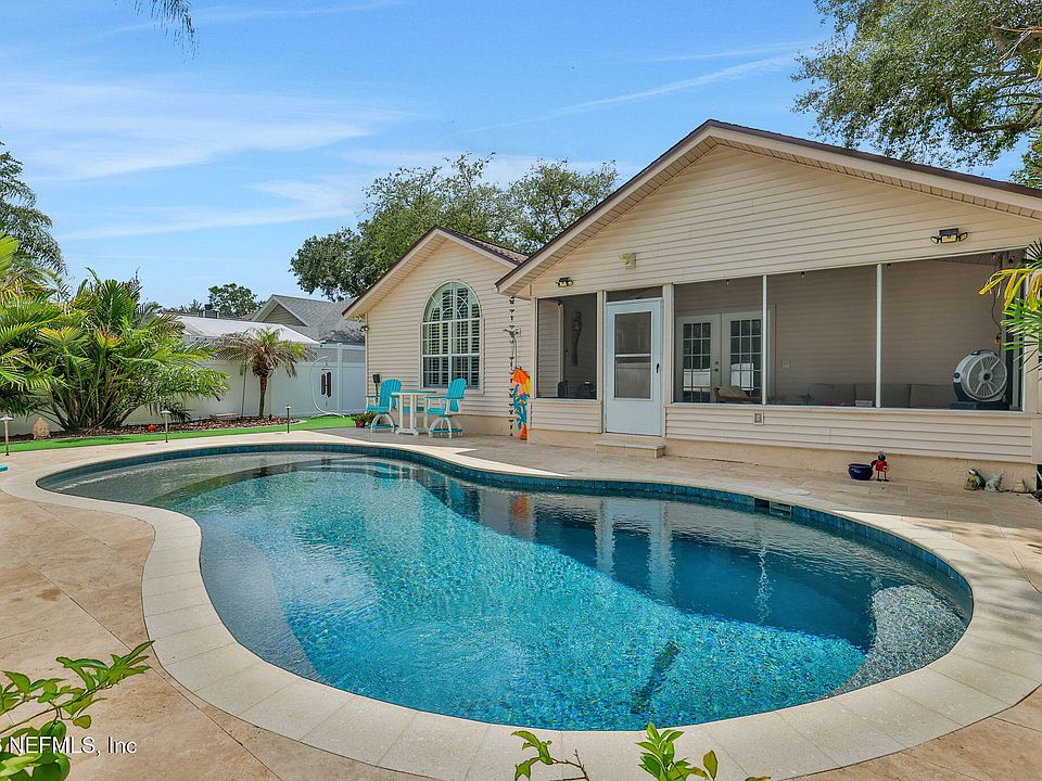 1st image of 2887 MERRILL Boulevard