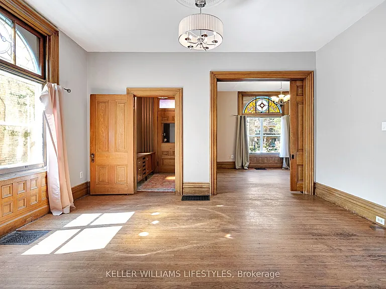 421 Central Ave — Photo 16