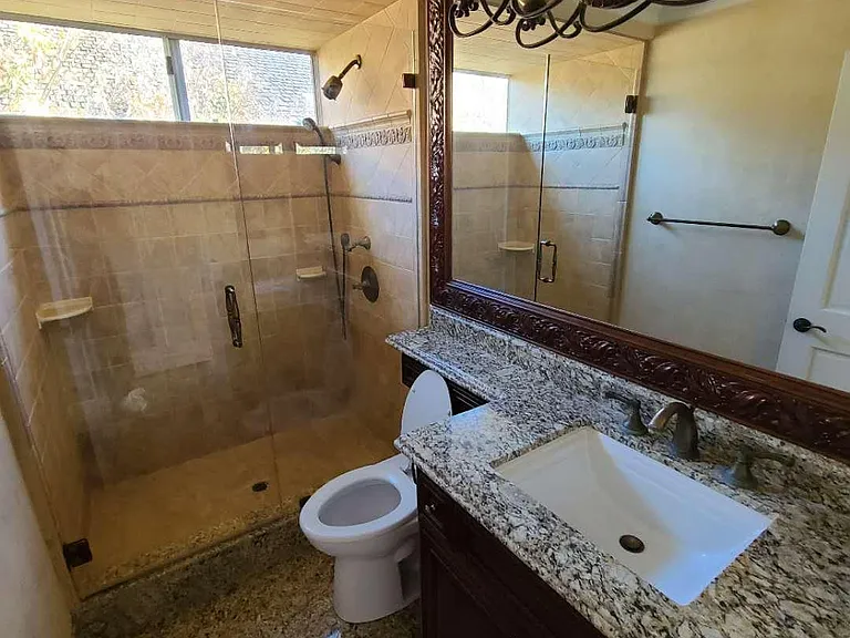 17 Halsey Ave — Photo 9