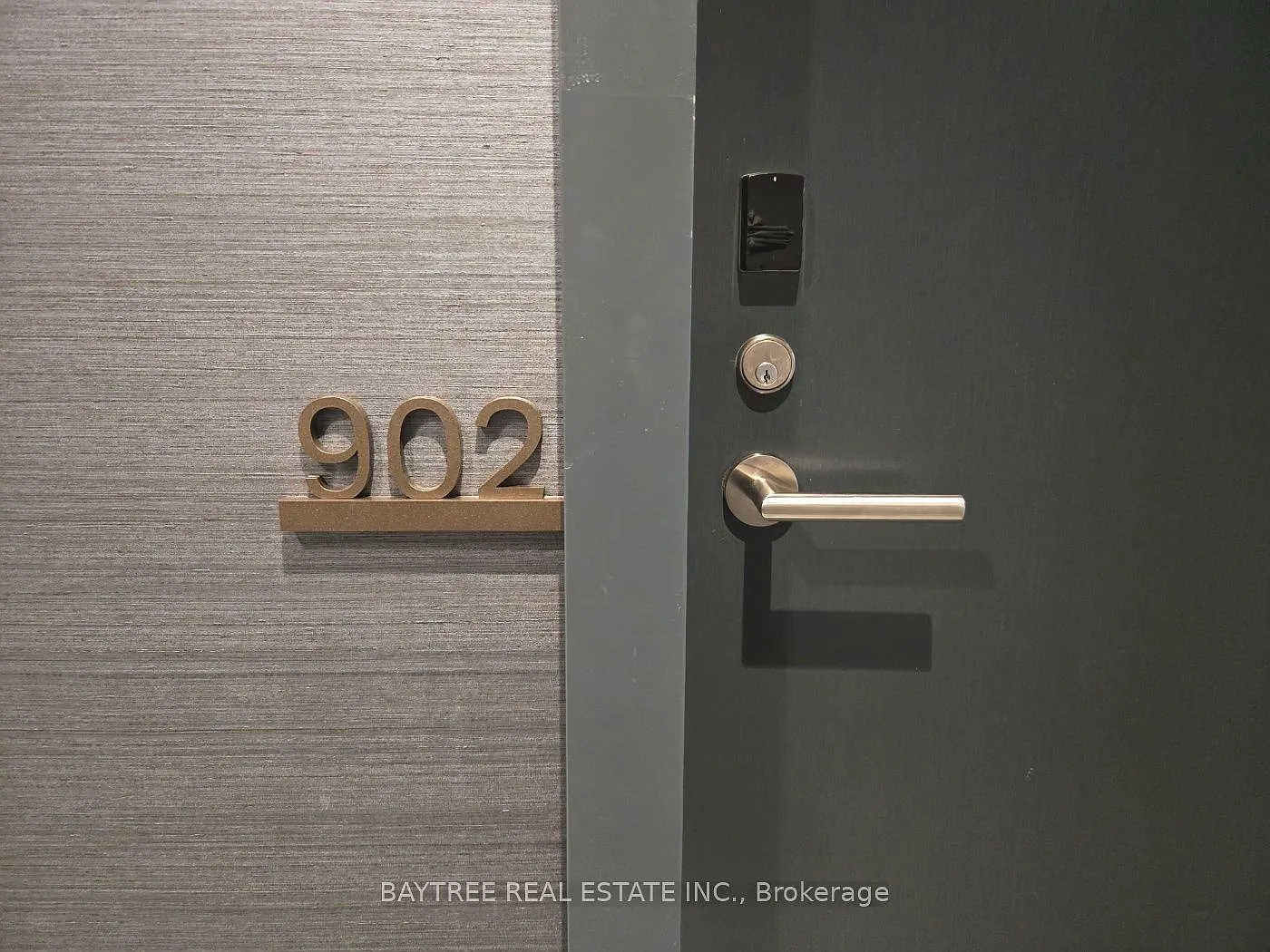 1 bed, $2,000 — Photo 1
