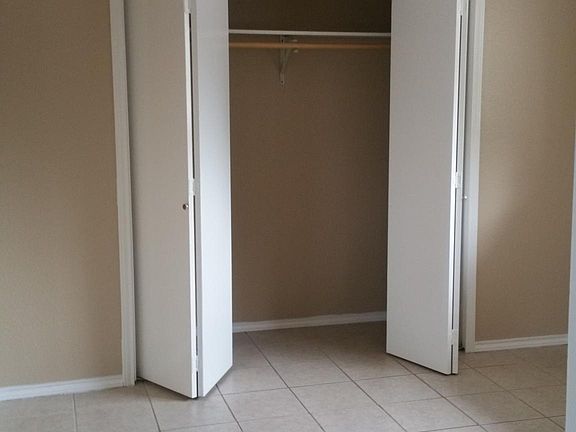 4th image of 401 E Tulip Ave APT 6