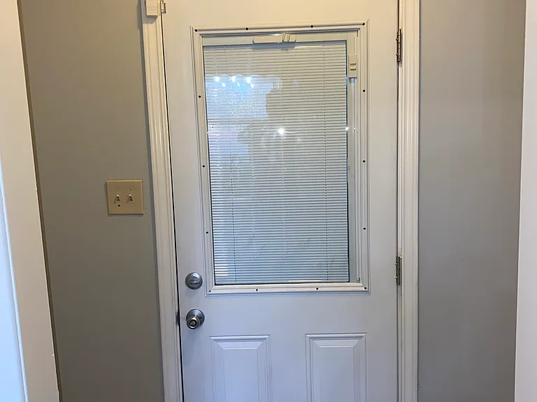 729 Lisa Ln — Photo 8