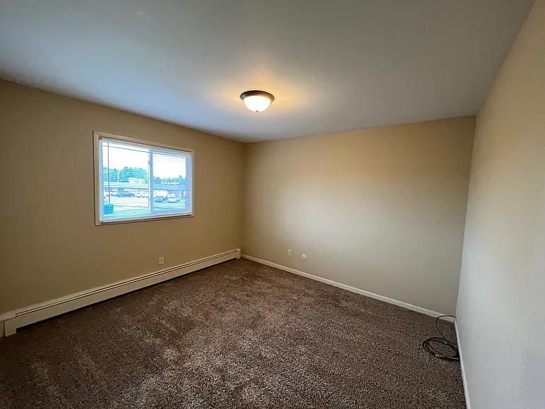 445 Shawmut Blvd NW — Photo 7