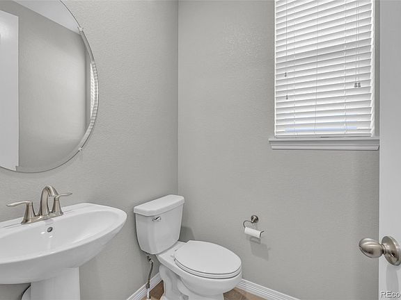 5th image of 14067 Hudson Street