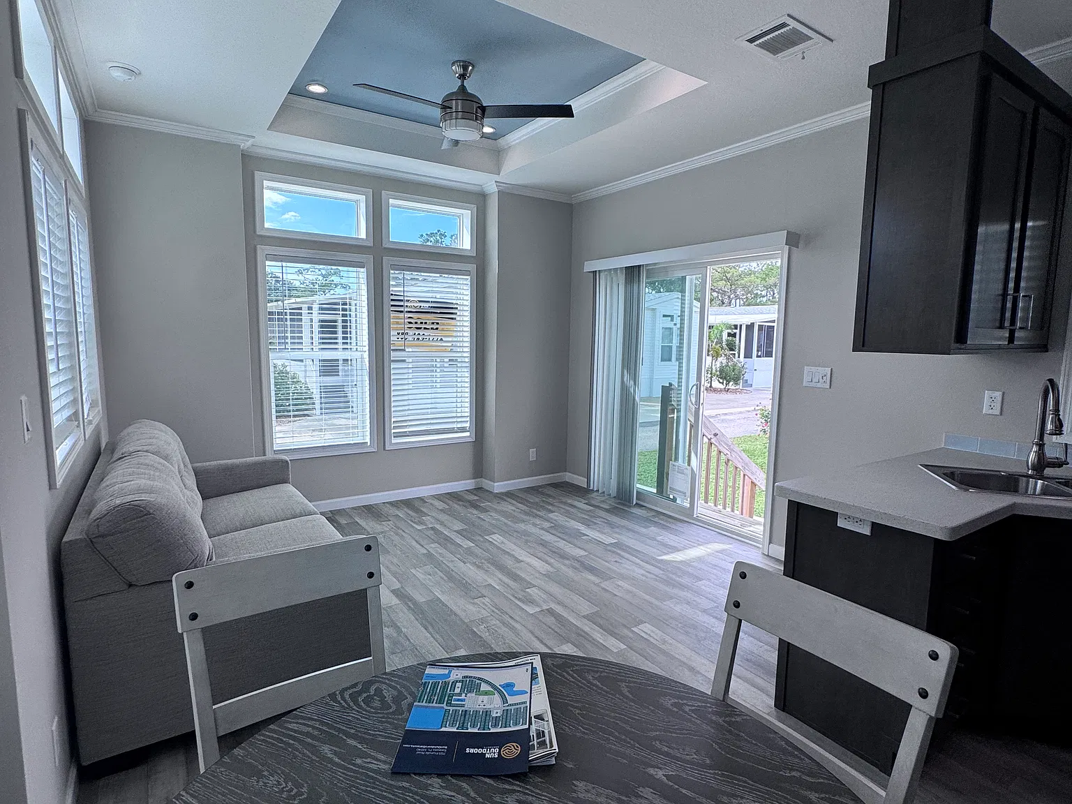 1 bed, 399 sqft, $2,100 — Photo 4
