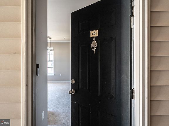 5th image of 12112 Garden Grove Cir Unit 401