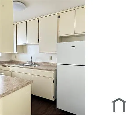 17920 Sherman Way — Photo 12