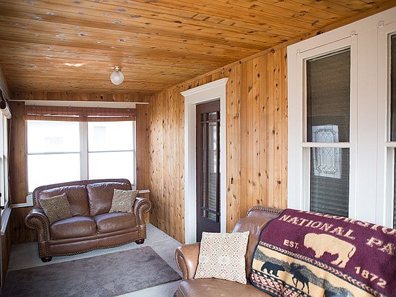 3 Season Front Porch