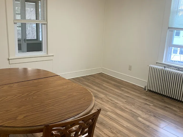 207 King St #B — Photo 3