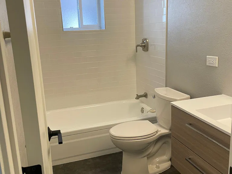 1020 N Ogden St #201 — Photo 6