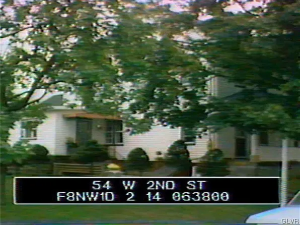 54 W 2nd St, Wind Gap, PA 18091