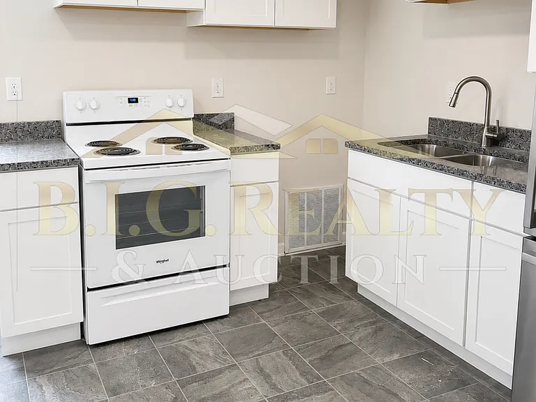 113 Roland St #1 — Photo 4