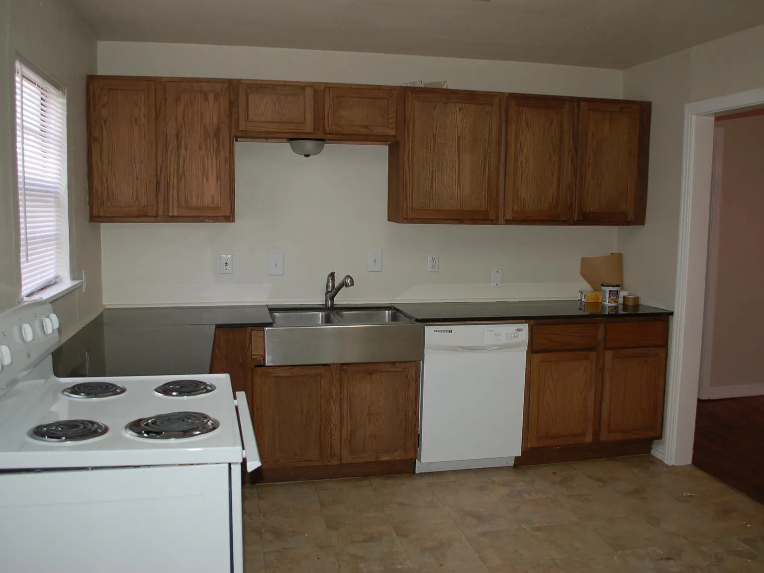 505 Pemberton Dr — Photo 3