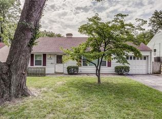 7530 Eaton St, Prairie Village, KS 66208