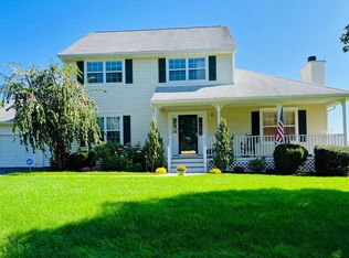 48 W Deer Trl, Pawling, NY 12564