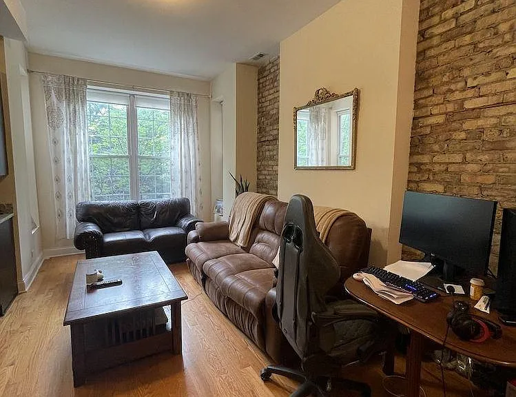 1738 W Huron St #2A — Photo 2