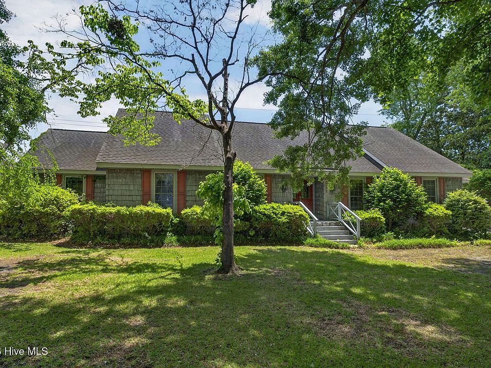 1st image of 222 Greenwich Lane