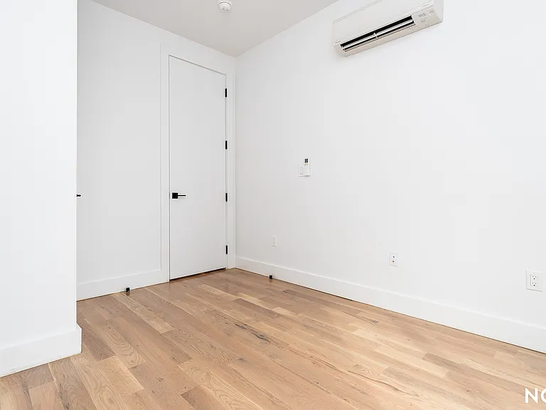 156 Martense St #3L — Photo 2