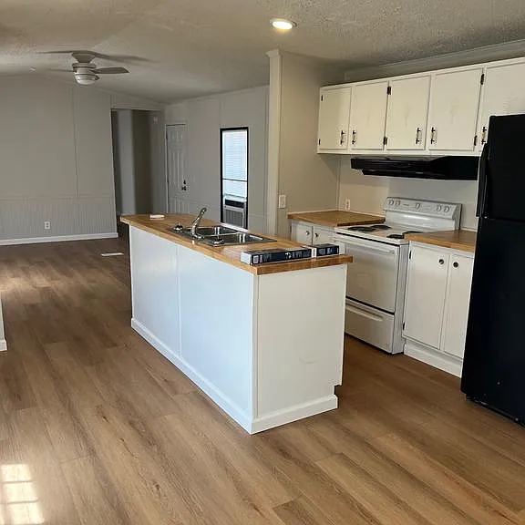 126 Dugan Ct — Photo 5