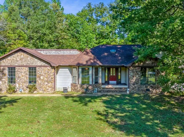 9681 S 225th Hwy, Chatsworth, GA 30705