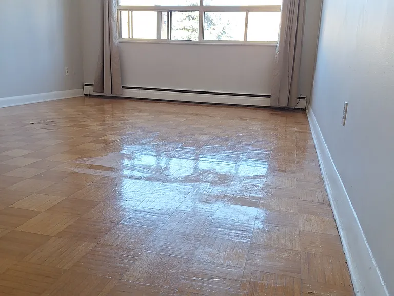 2038 Prospect St — Photo 4