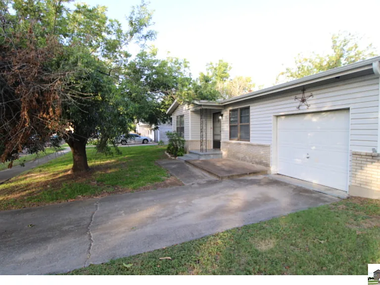 304 Ridge St — Photo 26