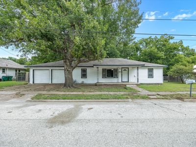 421 Elba St, Bowie, TX, 76230
