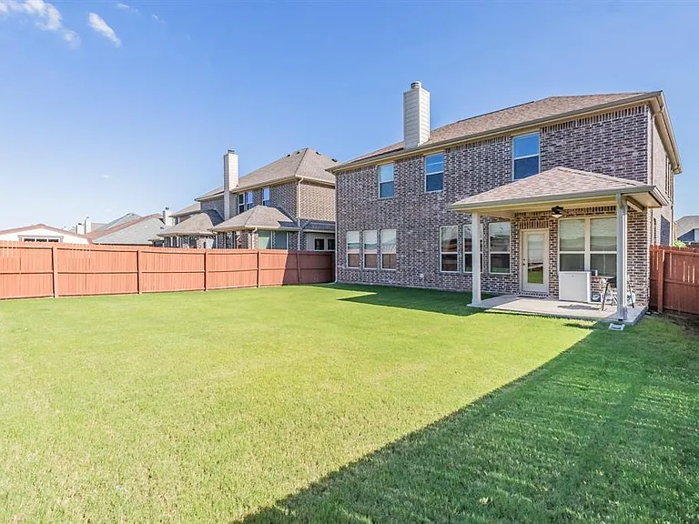 11621 Parade Dr — Photo 31